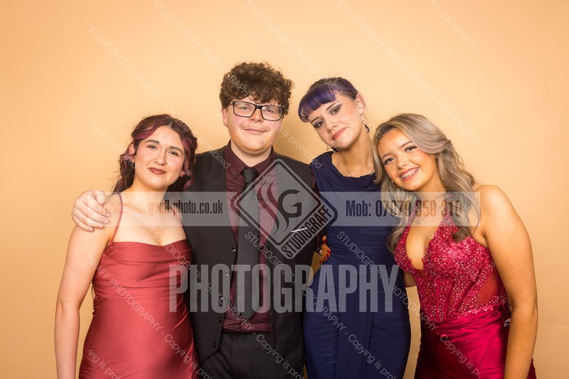 R5L1_2300 - Thurso high school 2025 - Senior prom