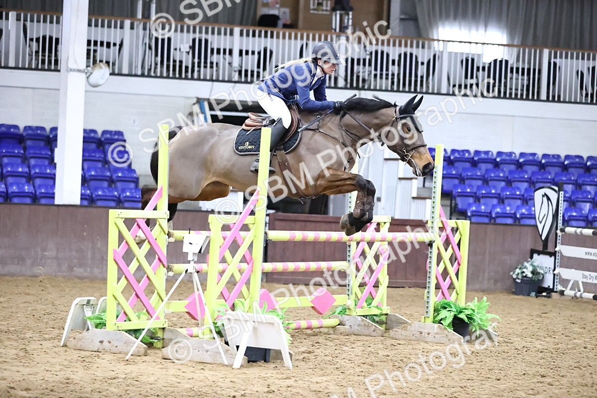 SBM_005467 - Class 17 - Senior Newcomers 1.10m