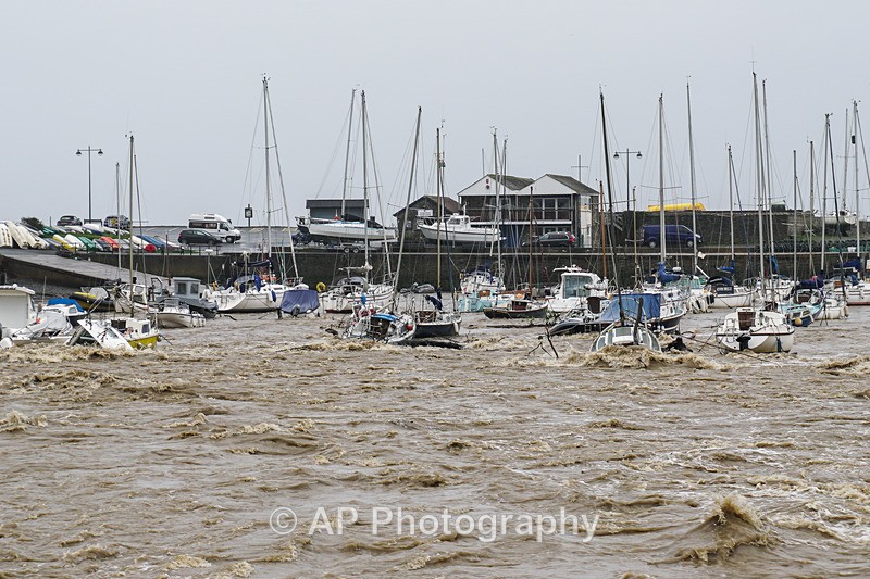 ACP04674-1 - Aberaeron Harbour, during storm Callum 13/10/2018