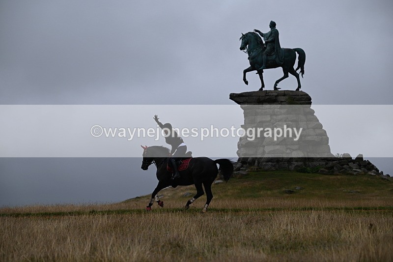 DSC_1715 - Time at Statue 12:13 to 12:32