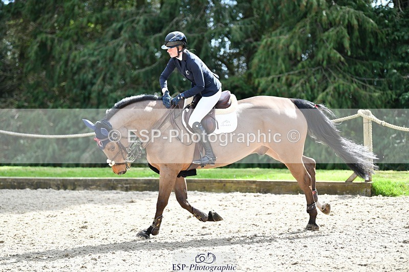 240324-124922-02687 - Cls 9 Snr 1.05m Open