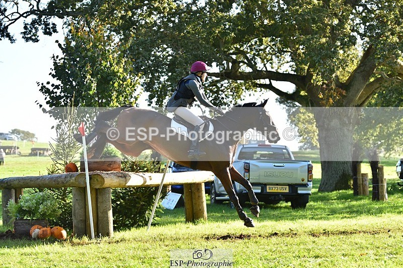 231022-103826-25370 - 228-CHEVALIAN.DUCATI-Hannah.Hobhouse-XC