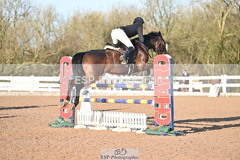 231210A-132409-02577 - Cls 20 Newcomers & 1.10m Open