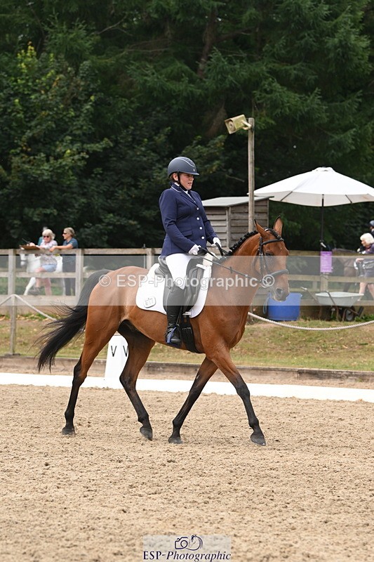 250719A-120848-04615 - 017-Samantha.Meech-Breezeblock