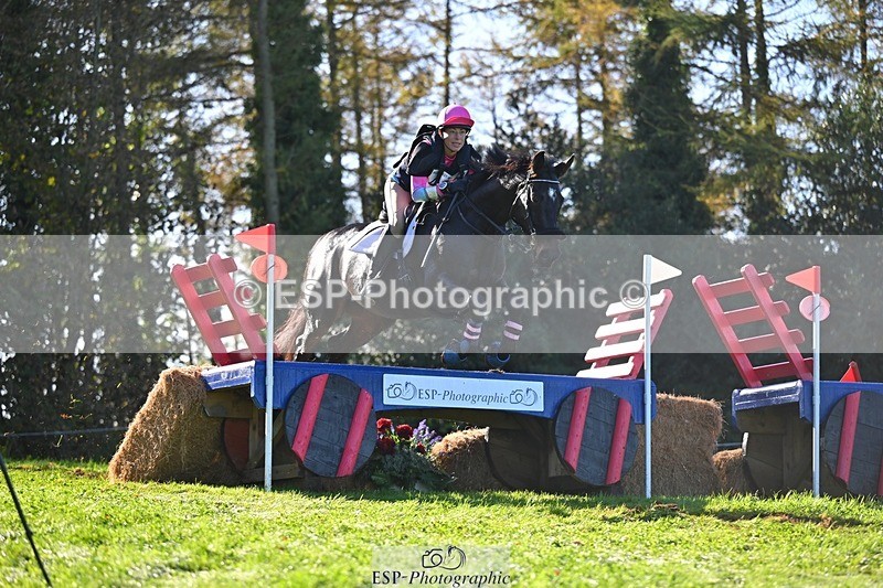 241026-124037-13413 - 423-Alexandra.Erskine.Scott-PRIMITIVE.DAYLIGHT