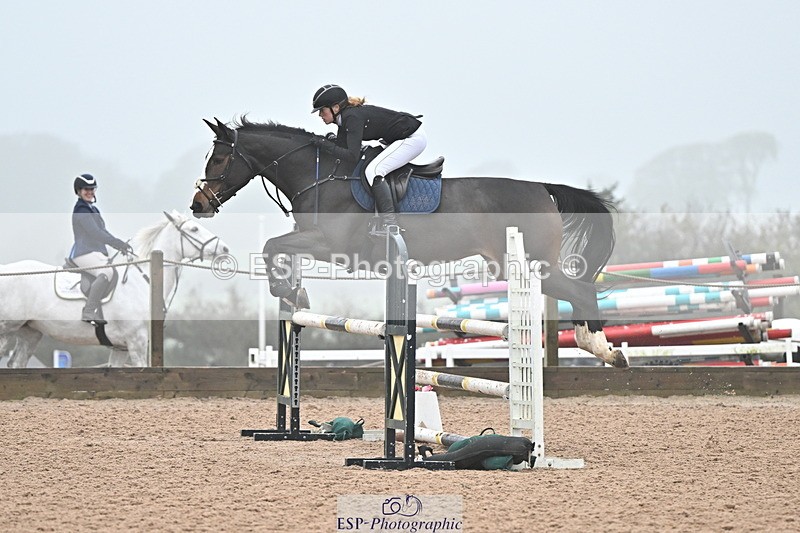 241103A-110210-06856 - SUN Cls 18 British Novice and 90cm Open