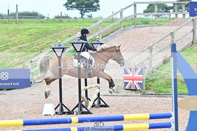 240813-183055-00668 - Classes 5 A&B & 6 80cm