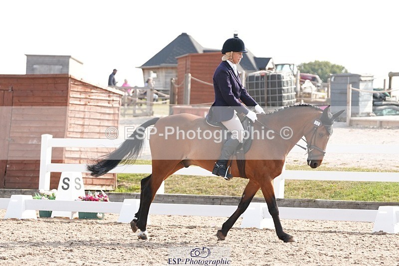 250817-093951-07193 - 157-Camilla.HankinsonChapel.Arch