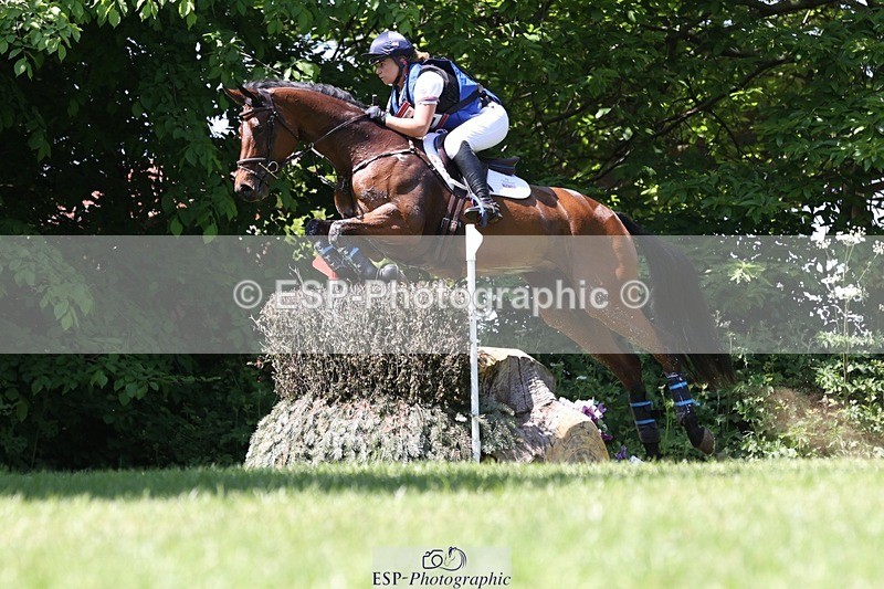 230527-141228-09571 - 322-CHANSON_DU_VILLAGE-Phoebe_Locke-XC