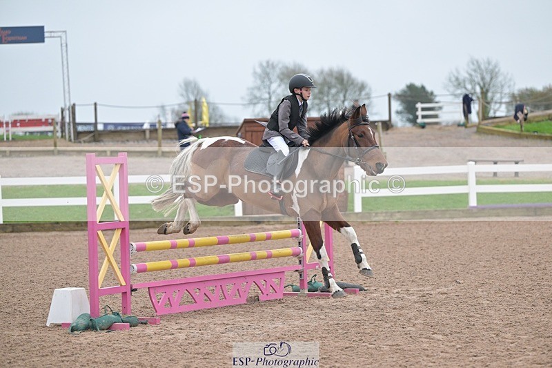 251116-104305-01146 - Cls 4 Pony British Novice and 80cm Open