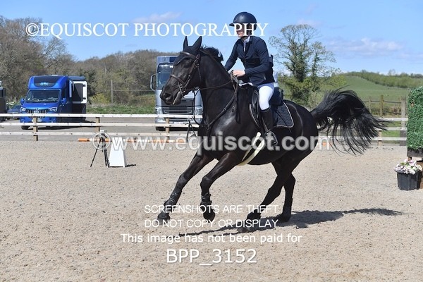 BPP_3152 - CLASS 14  Senior Newcomers/ 1.10m Open