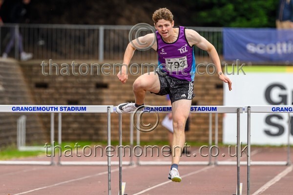 Sen25SAT-923309 - Track Male Set One