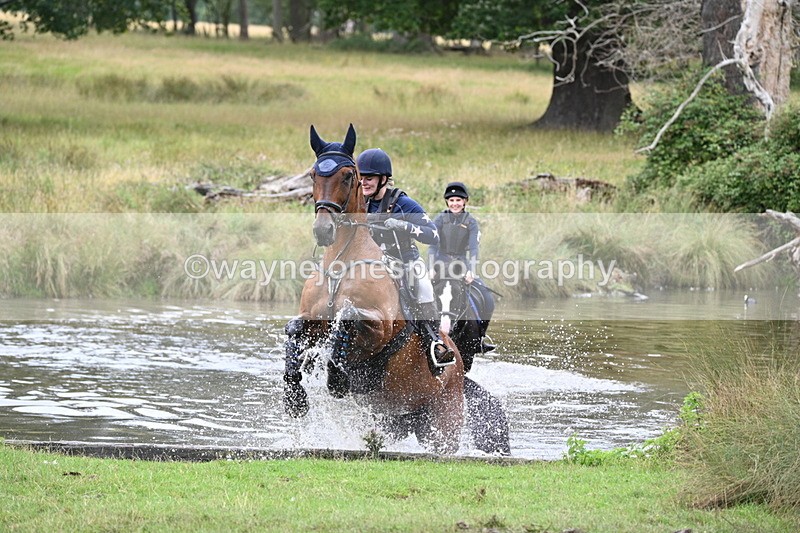 WJ7_2621 - Time at Water 11:37 to 12:13