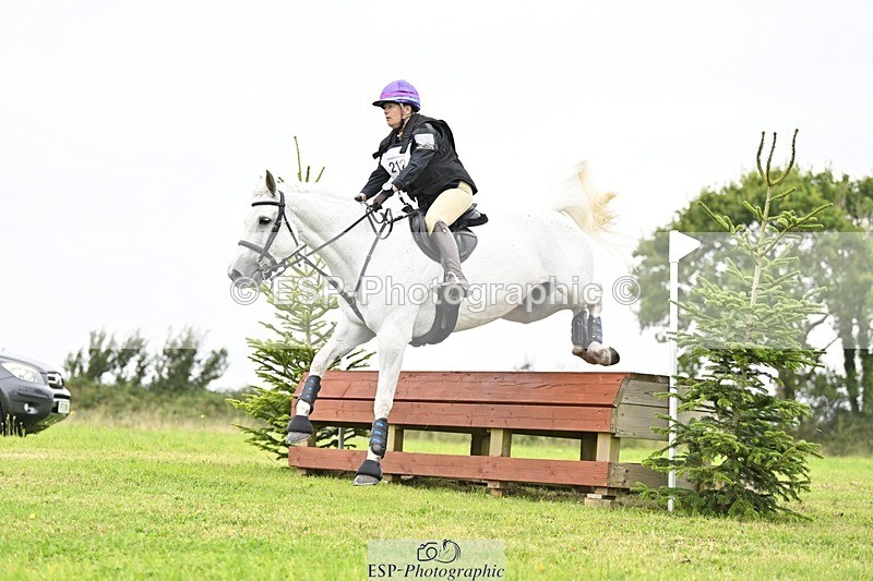 240831A-152547-04514 - 212-Kay.Webb-KILCAVAN.CLOVER