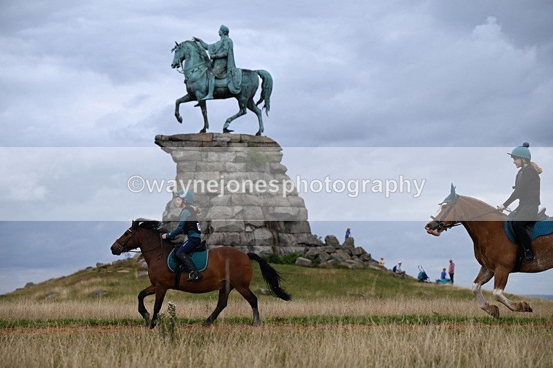 DSC_5181 - Time at Statue 11:10 to 11:42