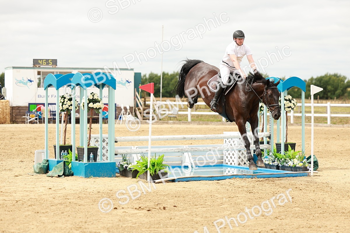 SBM_017794 - Class 21 - Senior Newcomers Championship 2d Rd