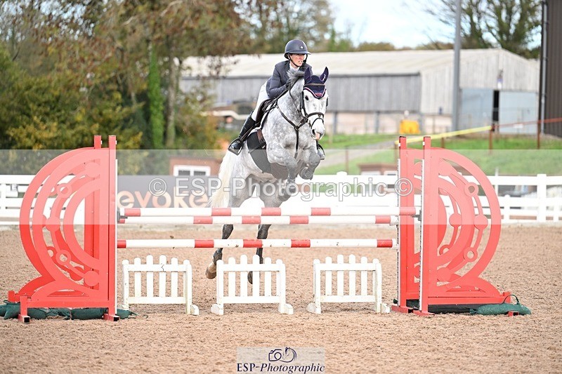 251022-131019-00495 - Cls 4 Snr Newcomers 1.10m