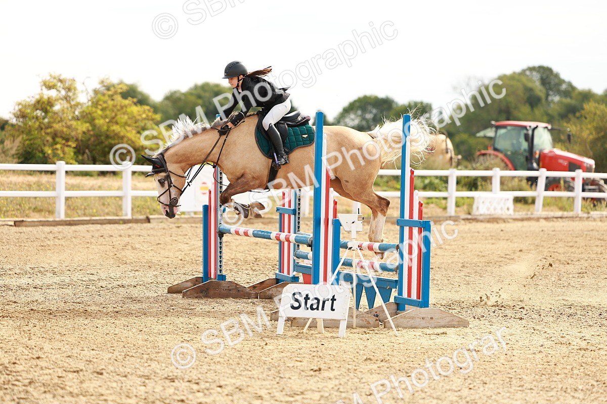 SBM_002076 - Class 8 - Clear Round