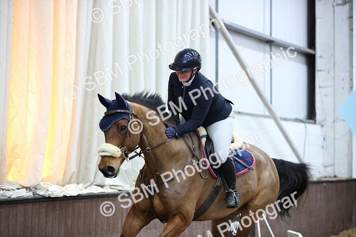 SBM_005692 - Class 17 - Senior Newcomers 1.10m