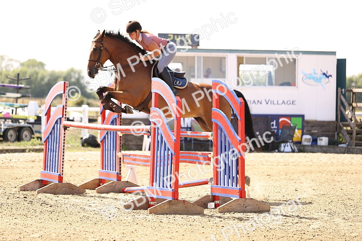 SBM_006817 - Class 13 - Senior Newcomers - 1.10m