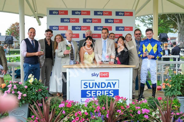 080925-Race 3-Rock N Roll Pinkie-8763 - Race 3 3.30pm Skybet Proud To Support ROR Stayers Handicap