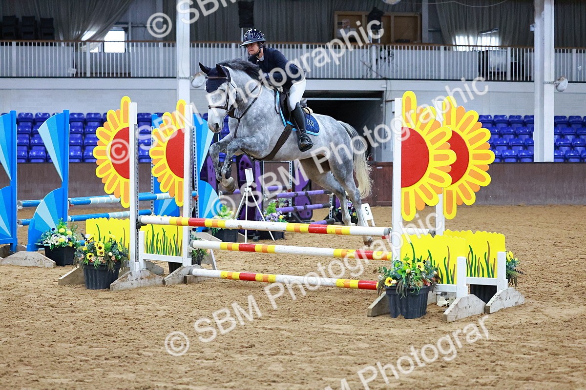 SBM_000112 - Class 1 - Clear Round 80cm
