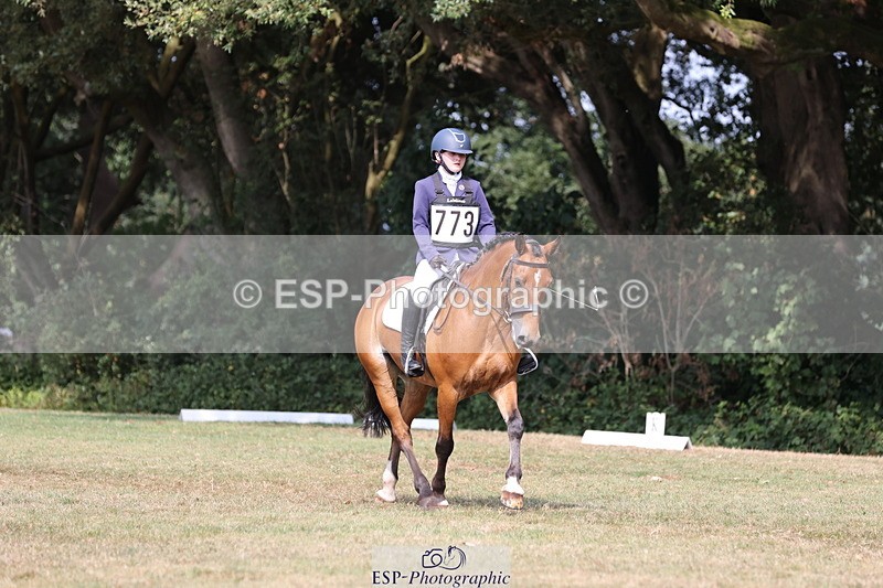 250823A-152132-33086 - PC80 Ride Off