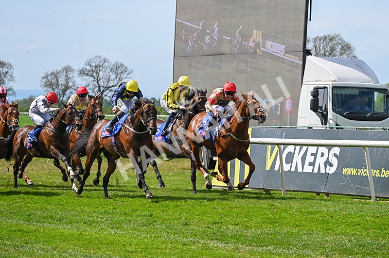 020526-Race 3-Mirsky-9346 - Race 3 2.40pm Sky Bet Thirsk Hunt Cup Handicap