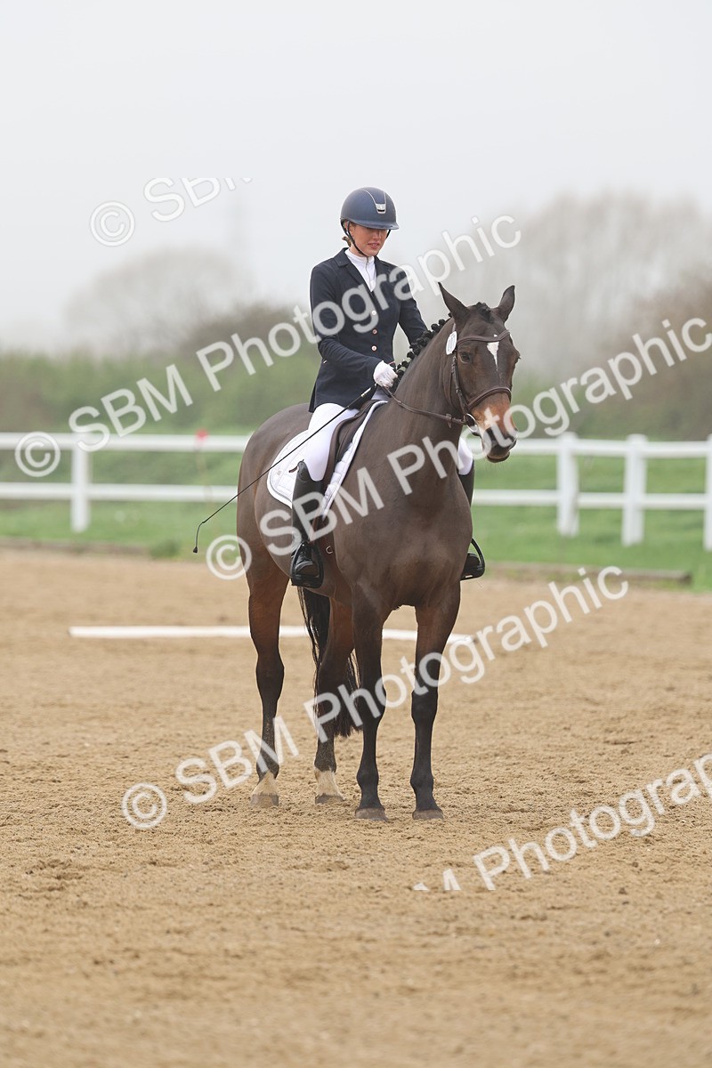 SBM_002015 - Class 5 - Novice 27