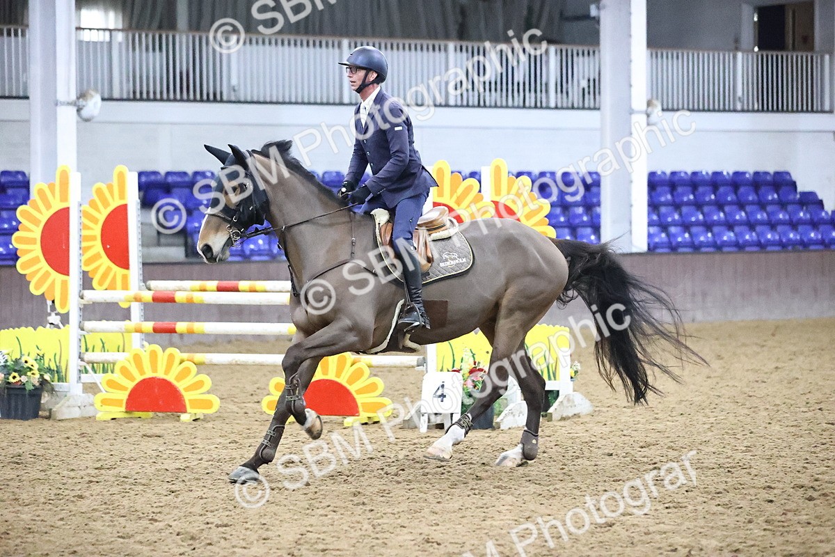 SBM_002148 - Class 10 - Senior Newcomers - 1.10m