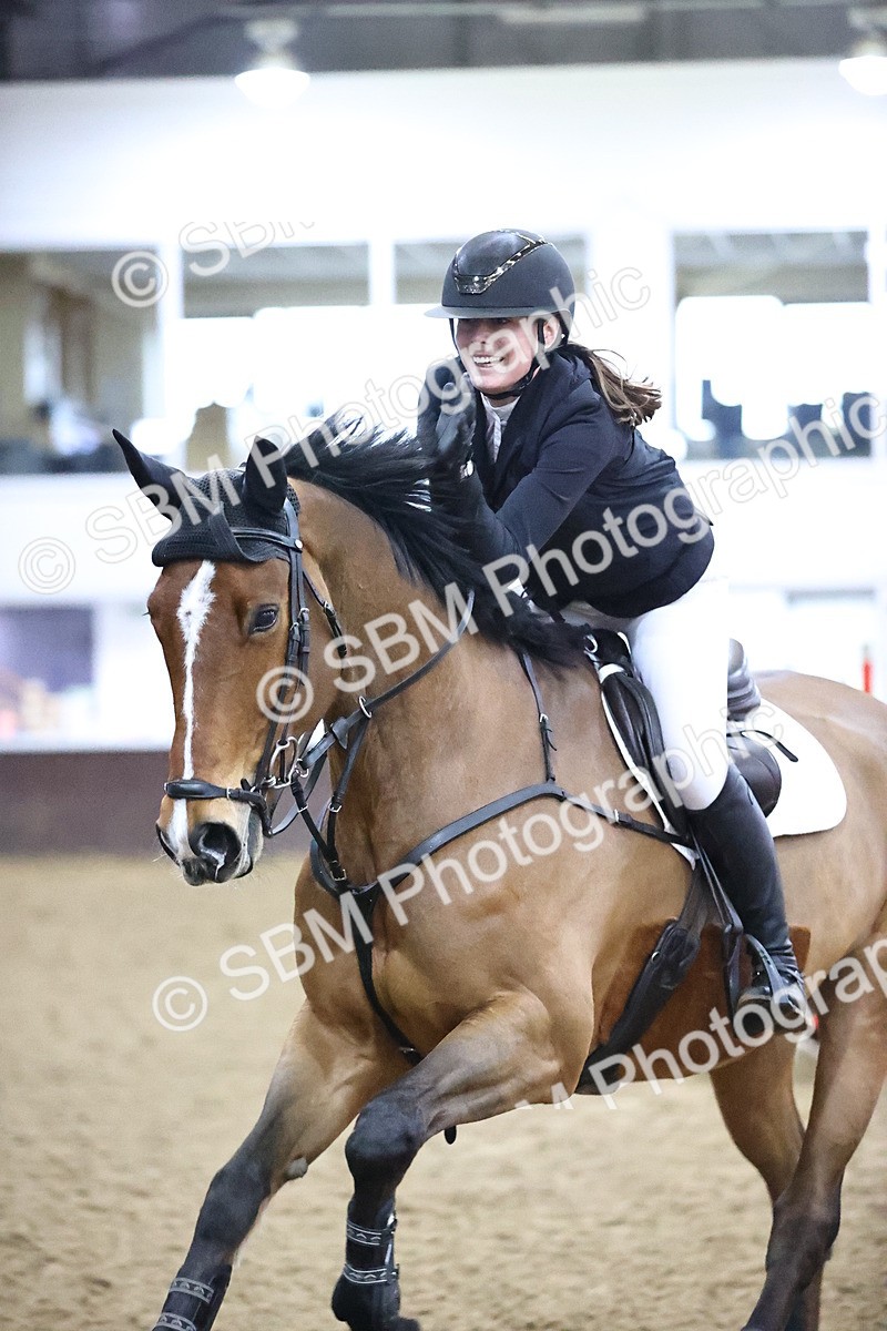 SBM_010206 - Class 25 - Equestrian Senior Foxhunter 1.20m