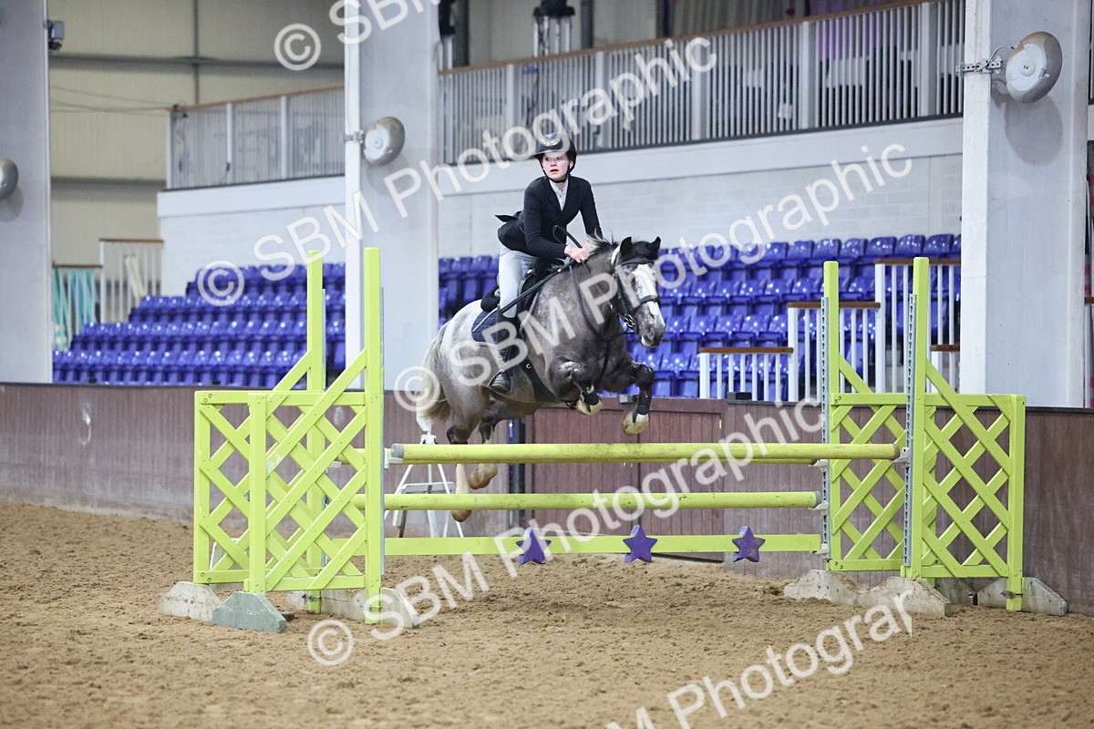 SBM_003230 - Class 11 - Blue Chip Pony Newcomers - 1.00m Open