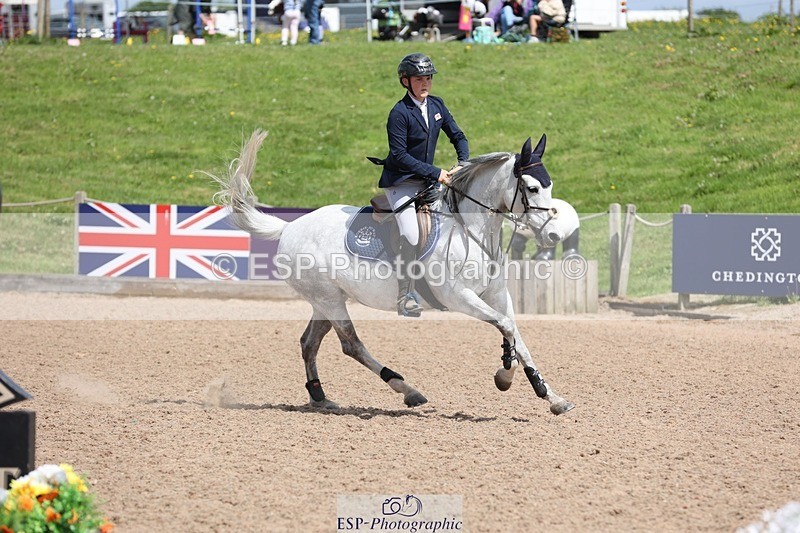 250504-124030-02526 - Cls 5 Pony Foxhunter and 1.10m Open
