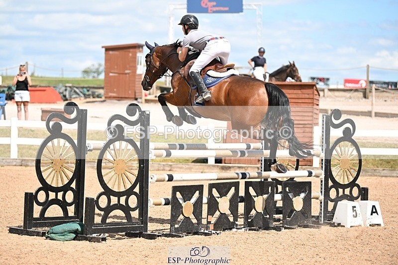 250709-152920-01152 - Cls 6 Snr Fox & 1.20m