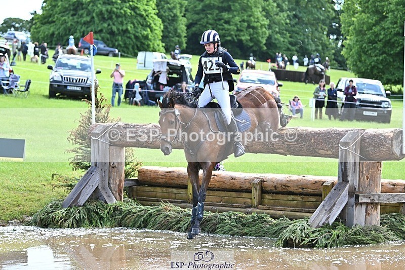 240526-113822-20618 - 425-HUMBLE_GLORY-Sophia_Hill