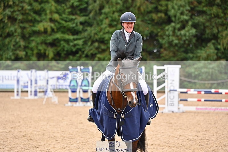 250817A-110917-04016 - Cls 16 Snr British Novice