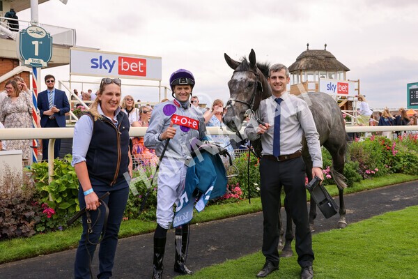 yr23072022r6-49 - Race 6 5.00pm Sky Bet Partnership with Support Dogs Stakes