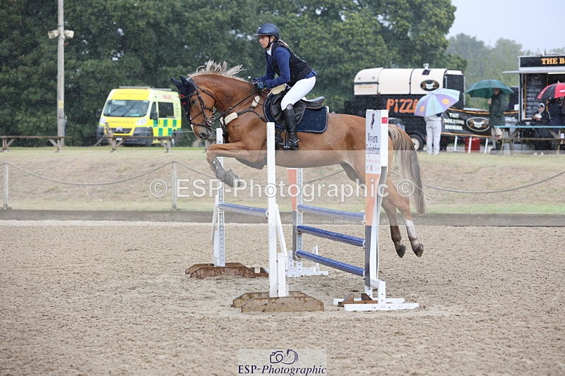 250831A-121742-10154 - Cls 42 Snr 1m Grand Prix