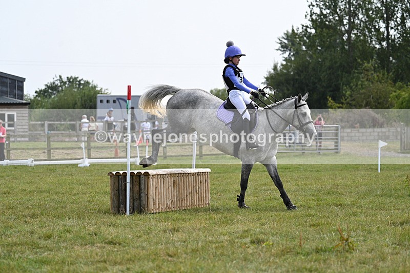 WJ7_7317 - 60cm XC Time 13:22 to 13:53