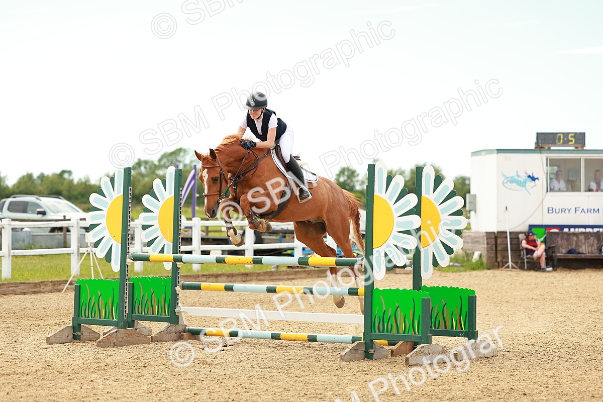 SBM_002300 - Class 4 - Senior Newcomers - 1.10m