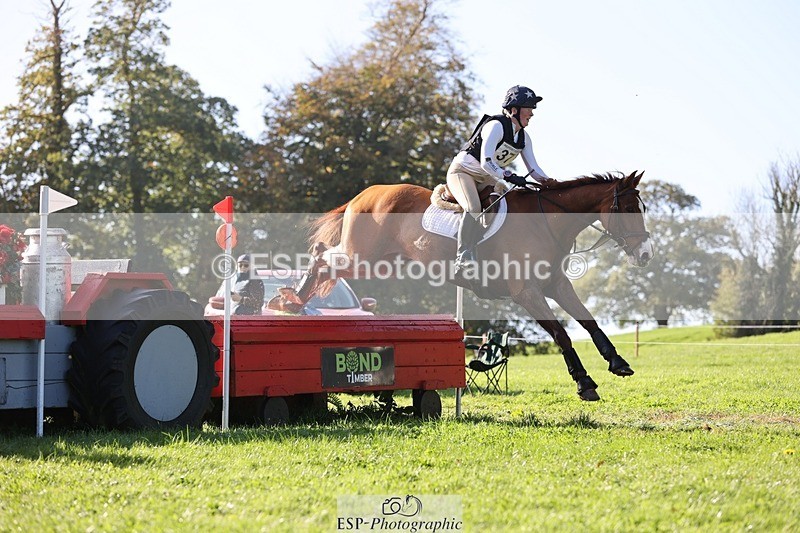 241026-111412-12259 - 370-Emma.Tamblyn-COOL.JET.II