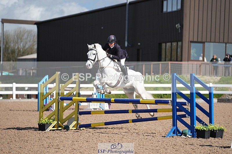 250329-103257-03663 - Cls 20 British Novice and 90cm