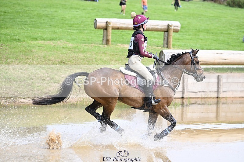 240803-145959-08374 - 173-Grace_Tucker-UPDOWN_DAI