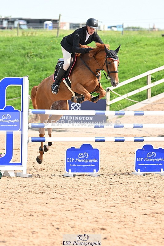 240801A-110112-01276 - Cls 2 Foxhunter