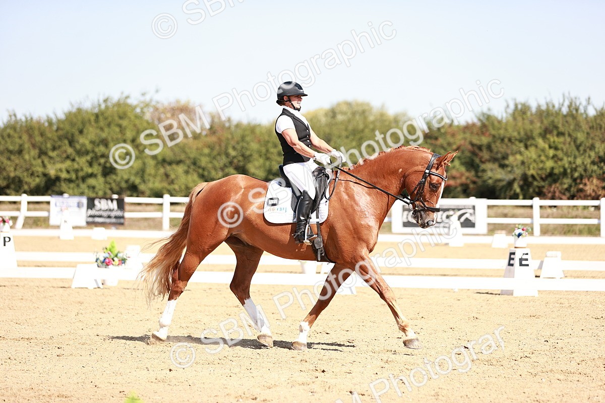 SBM_004548 - Class 12 - Novice 5 - 10.31-11.41