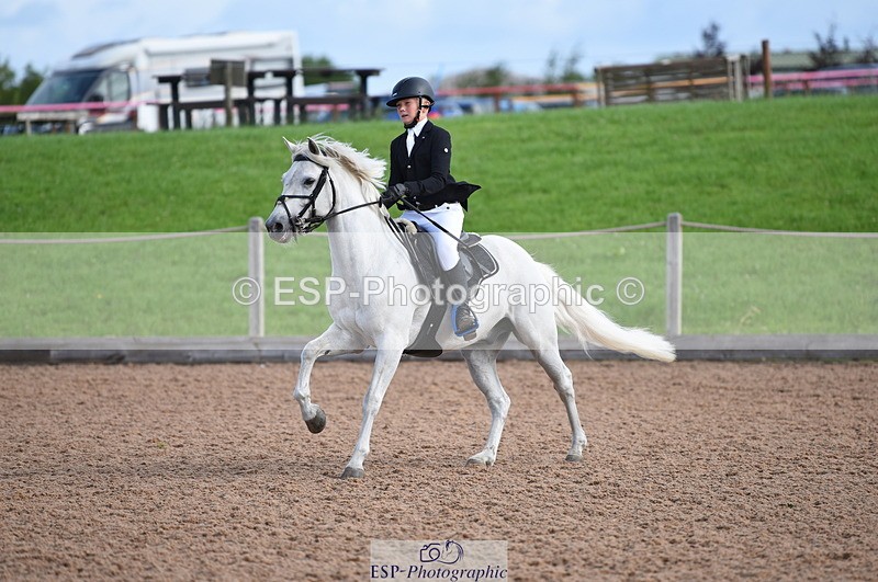 230716A-091302-01847 - Cls 32 Stepping Stones 128cm & 138cm