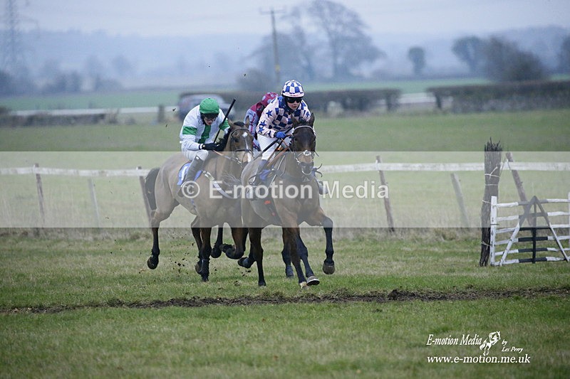 PtP 230122 797 - Cocklebarrow Races - Heythrop Hunt - 23/01/22