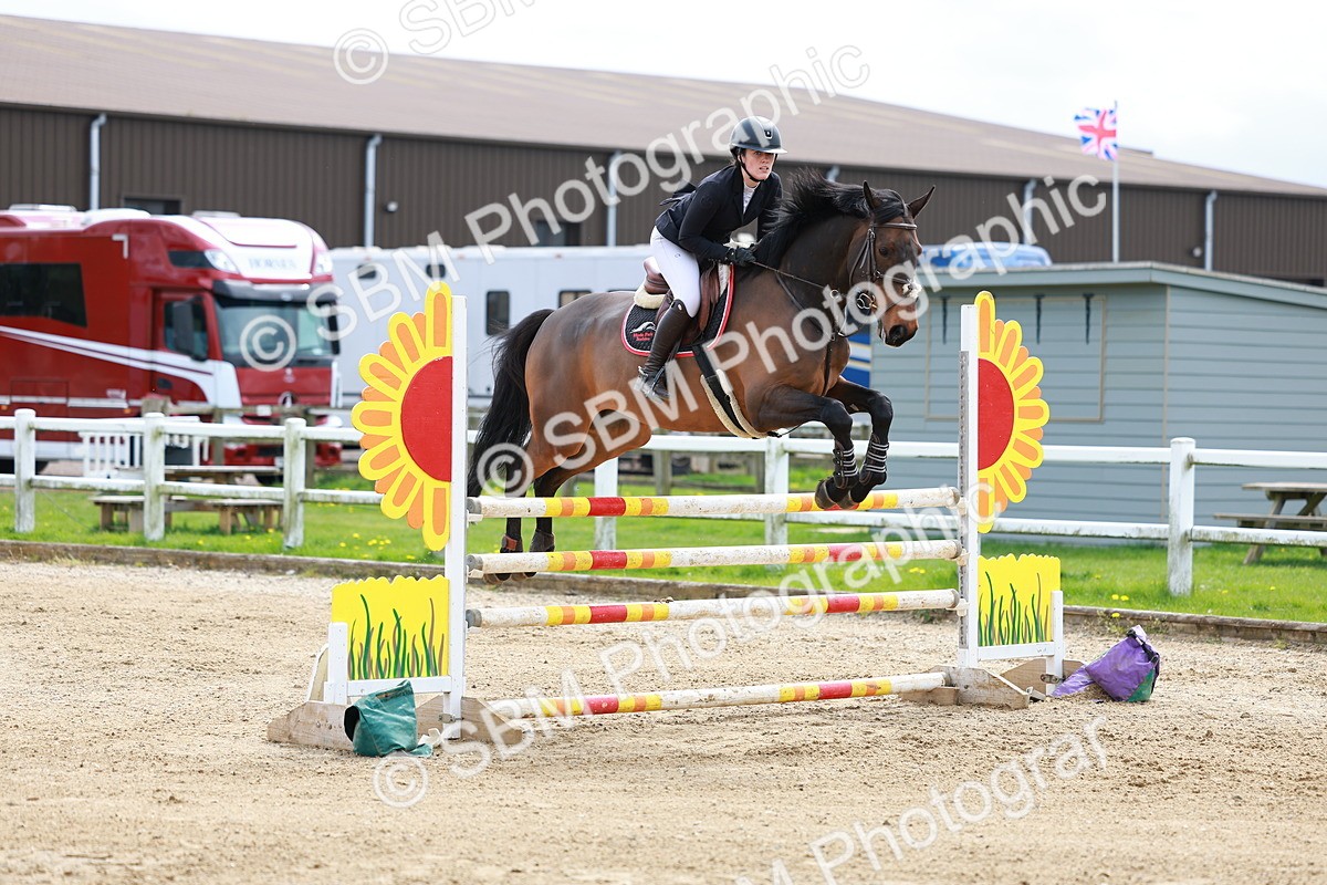 SBM_002512 - Class 10 - Senior Newcomers - 1.10m