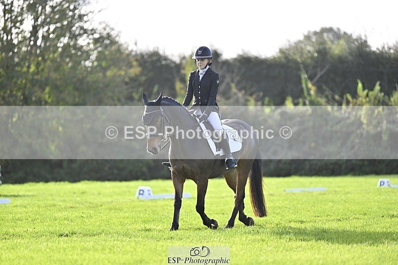 241025-101622-05729 - 358-Jessica.Meyer-LACKAGHMORE.VANDANGO