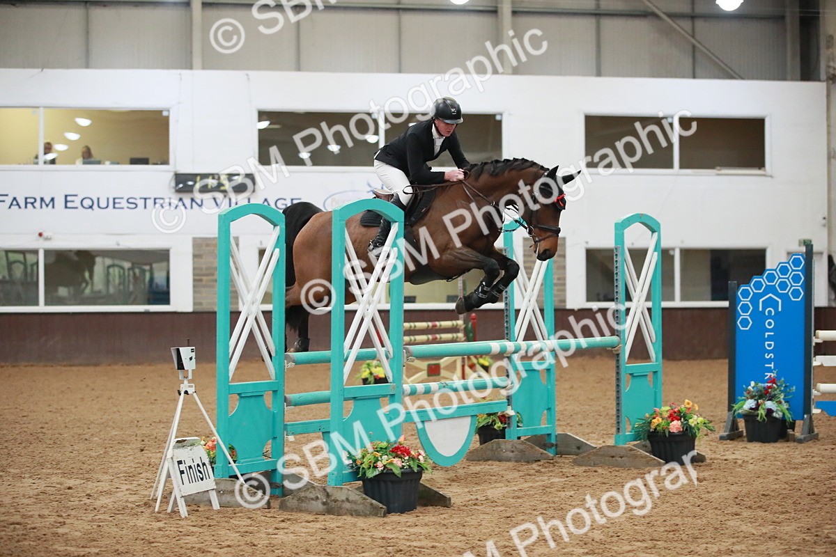 SBM_000948 - Class 4 - Senior Newcomers - 1.10m Open